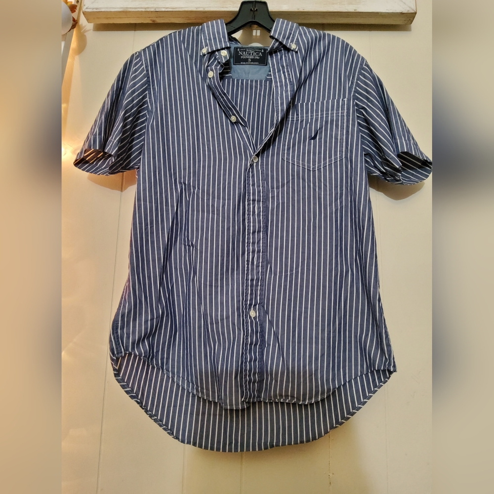 Nautica button up